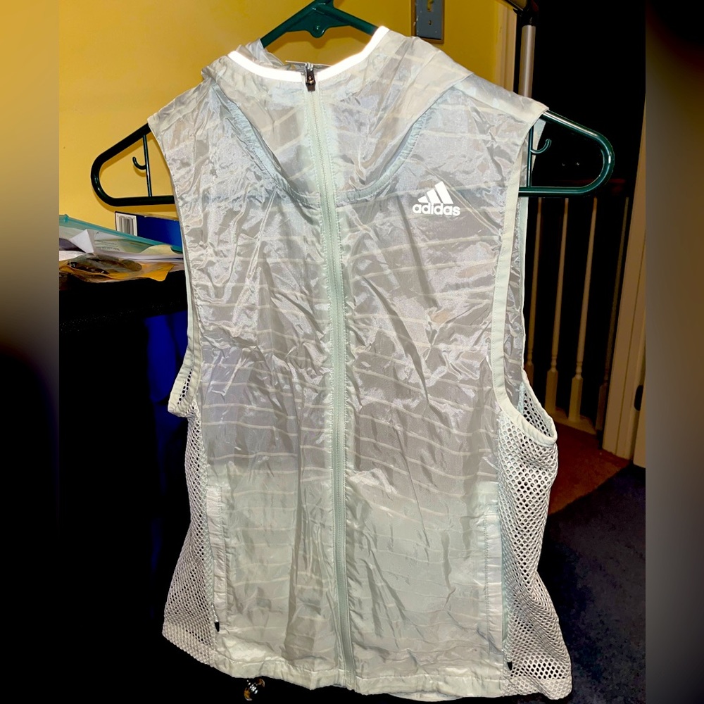 Adidas Women’s TKO Vest - **NEVER WORN** - size XS